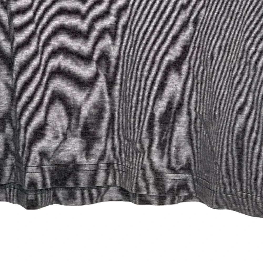 Travis Mathew Mens T-Shirt Size Small Gray Stripe 100% Pima Cotton SS‎ Pullover